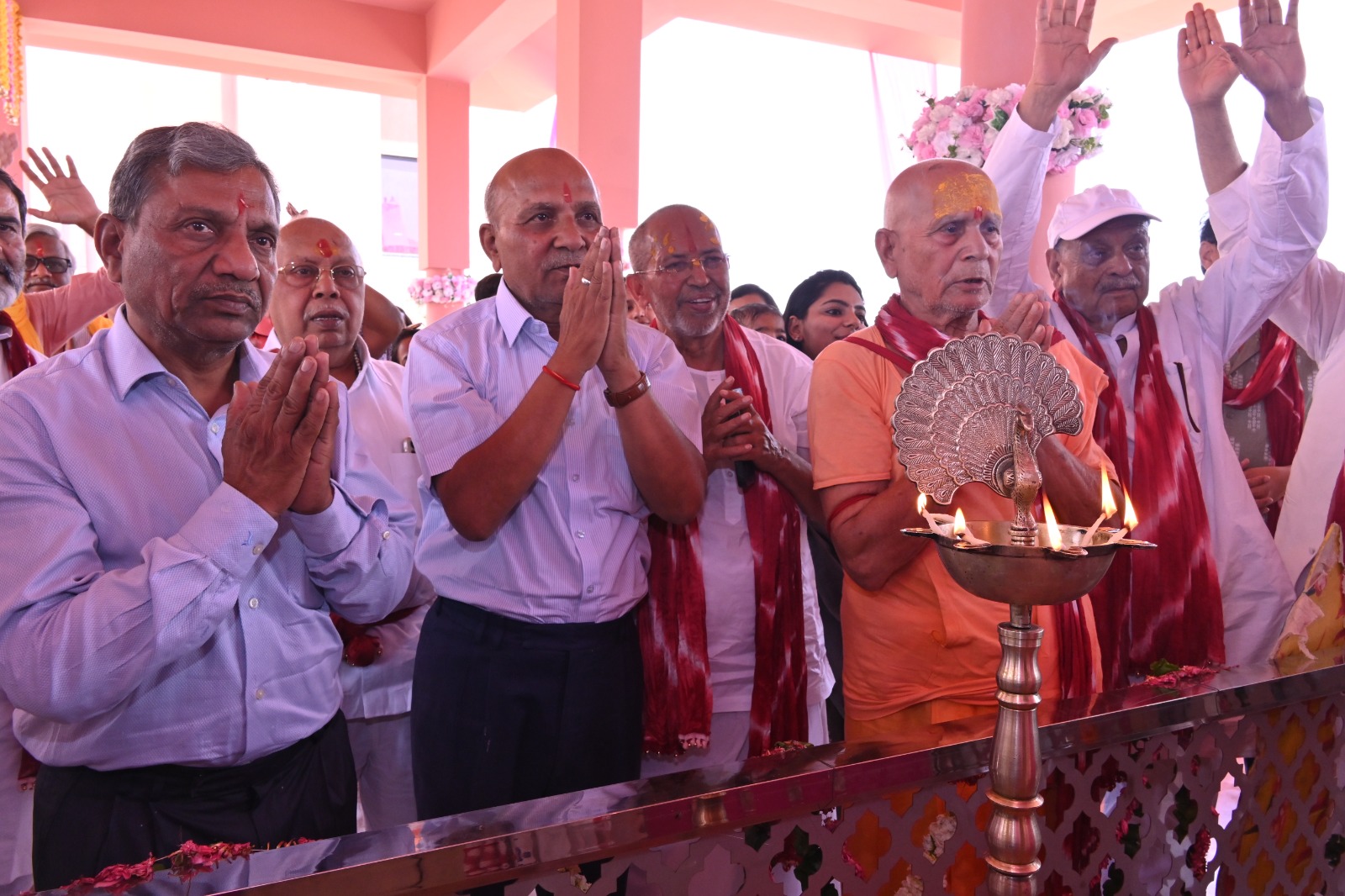 गोवर्धन में कल्याणं करोति संस्थान में श्रीकृष्ण प्रतिमा स्थापित, रोगियों को मिलेगा आध्यात्मिक माहौल