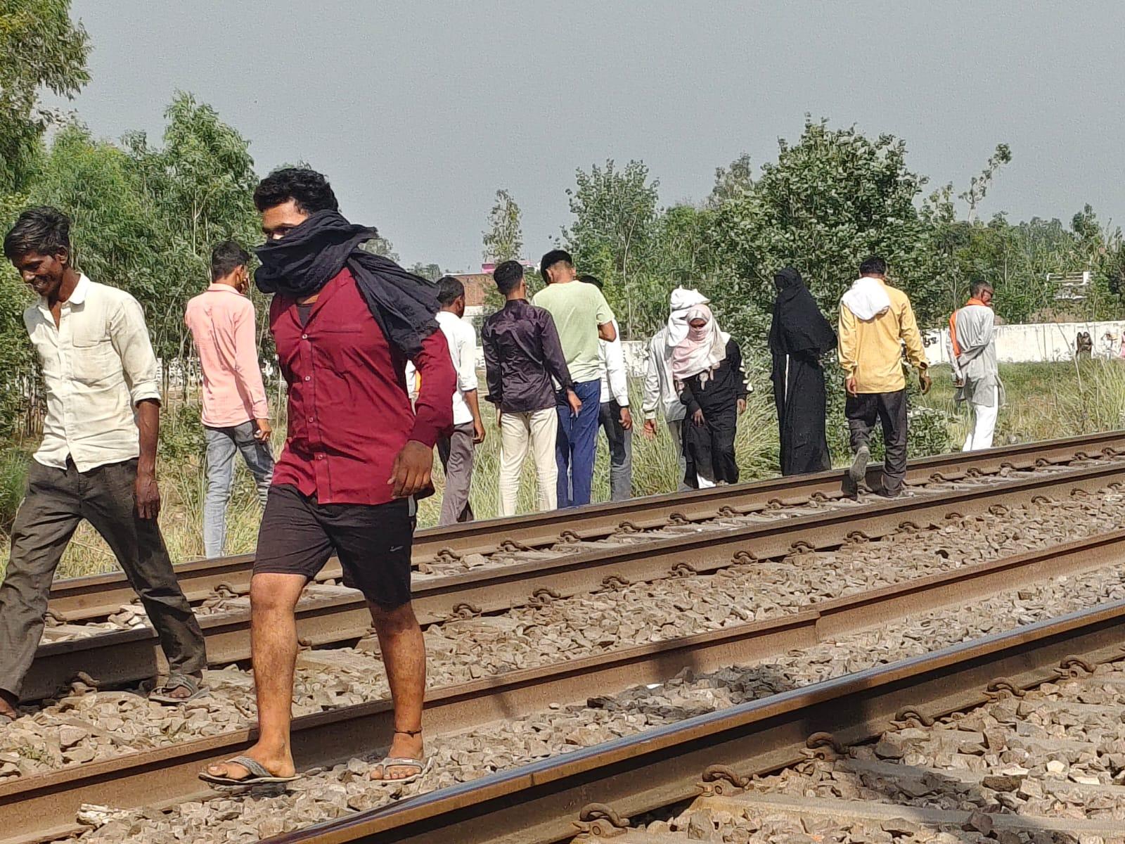 Bareilly News :ट्रेन की चपेट में आने से युवक की दर्दनाक मौत, परिवार में मचा कोहराम