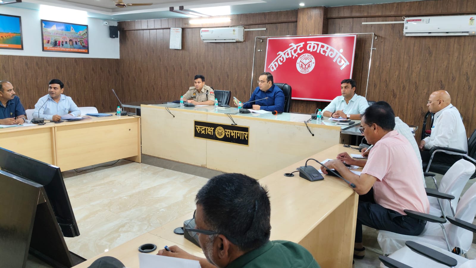 KASGANJ: बाढ़ से निपटने की तैयारी तेज, 15 जून से पहले सभी चौकियां होंगी सक्रिय- डीएम