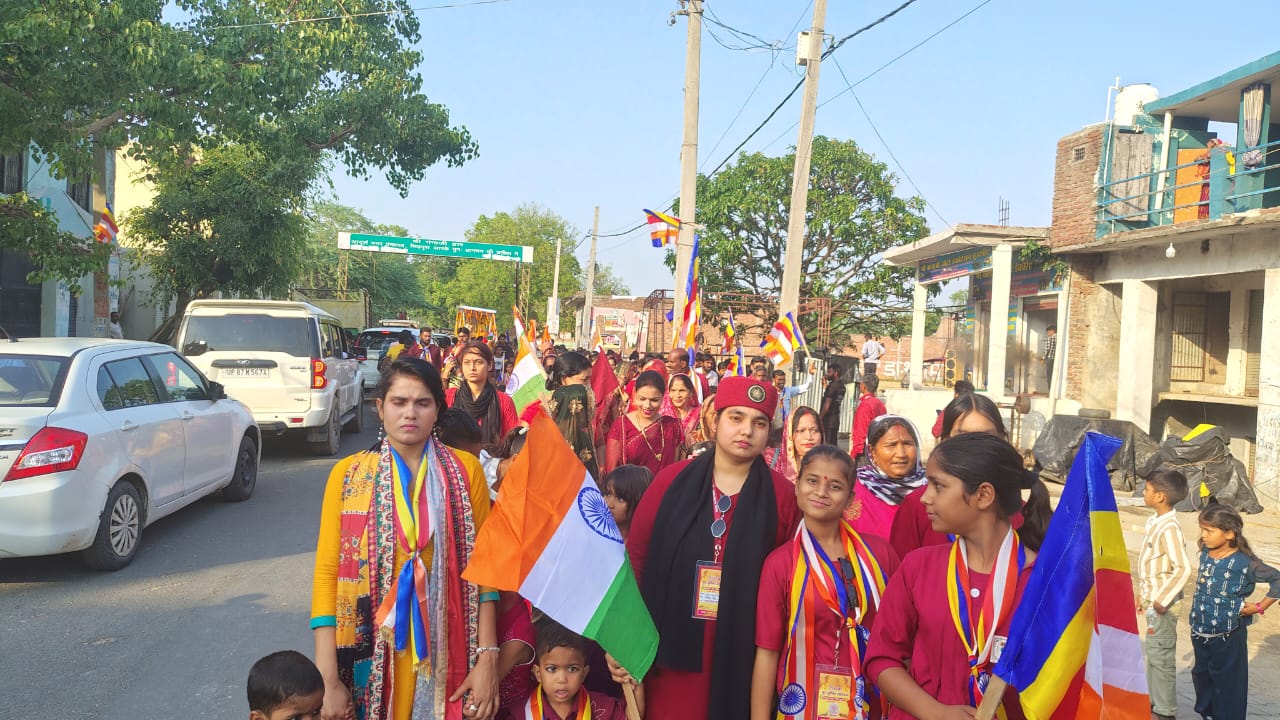 सिढ़पुरा में बुद्ध पूर्णिमा पर उमड़ा आस्था का सैलाब, 2589वें महोत्सव पर निकली भव्य शोभायात्रा