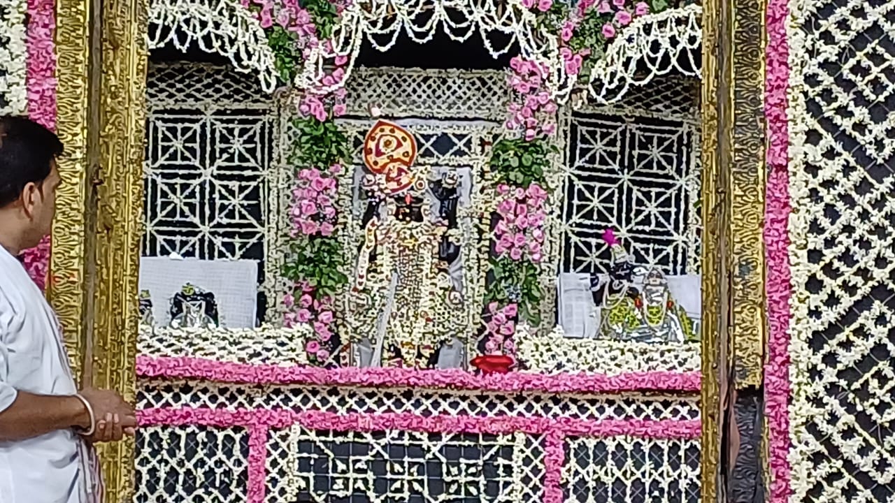मथुरा: अधिक मास में द्वारकाधीश मंदिर में सजेगा भक्ति का दरबार