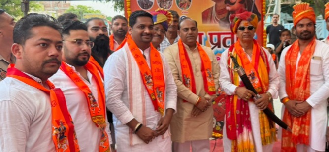 मथुरा में महाराणा प्रताप जयंती पर निकली भव्य शोभायात्रा