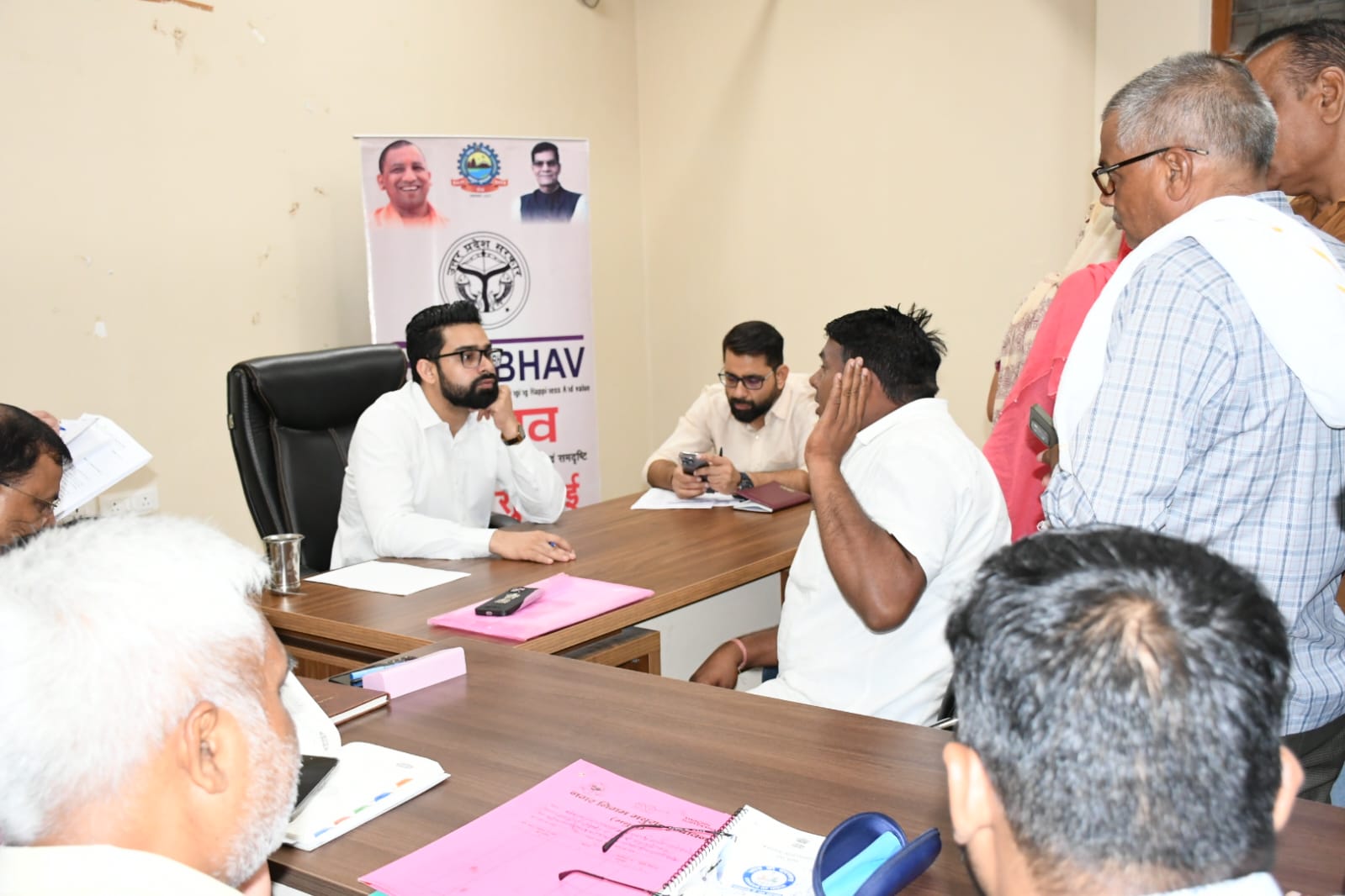 'संभव' जनसुनवाई में आठ शिकायतों का निस्तारण, शेष मामलों के समयबद्ध समाधान के निर्देश