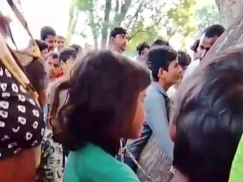 Kasganj: चोरी का आरोप...और सजा तालिबानी, दबंगो ने 13 साल के बच्चे को पेड़ से बांधकर पीटा, चार पर FIR दर्ज