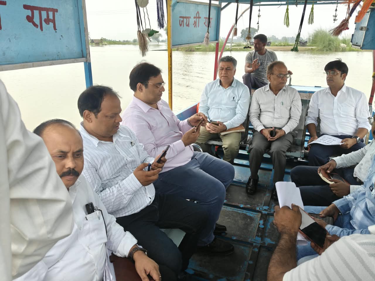 पटियाली के बाढ़ प्रभावित नगला जयकिशन में पहुंची स्वास्थ्य विभाग की टीम, गर्भवती महिलाओं की निगरानी के निर्देश