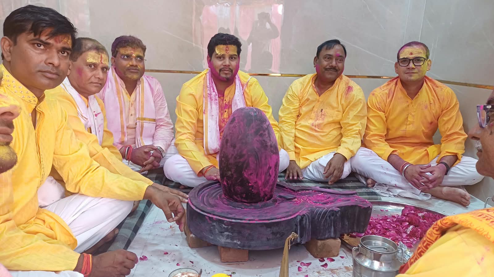 पटियाली तहसील परिसर में श्री तहसीलेश्वर महादेव मंदिर में प्राण प्रतिष्ठा महोत्सव संपन्न, श्रद्धालुआ मे दिखा उत्साह